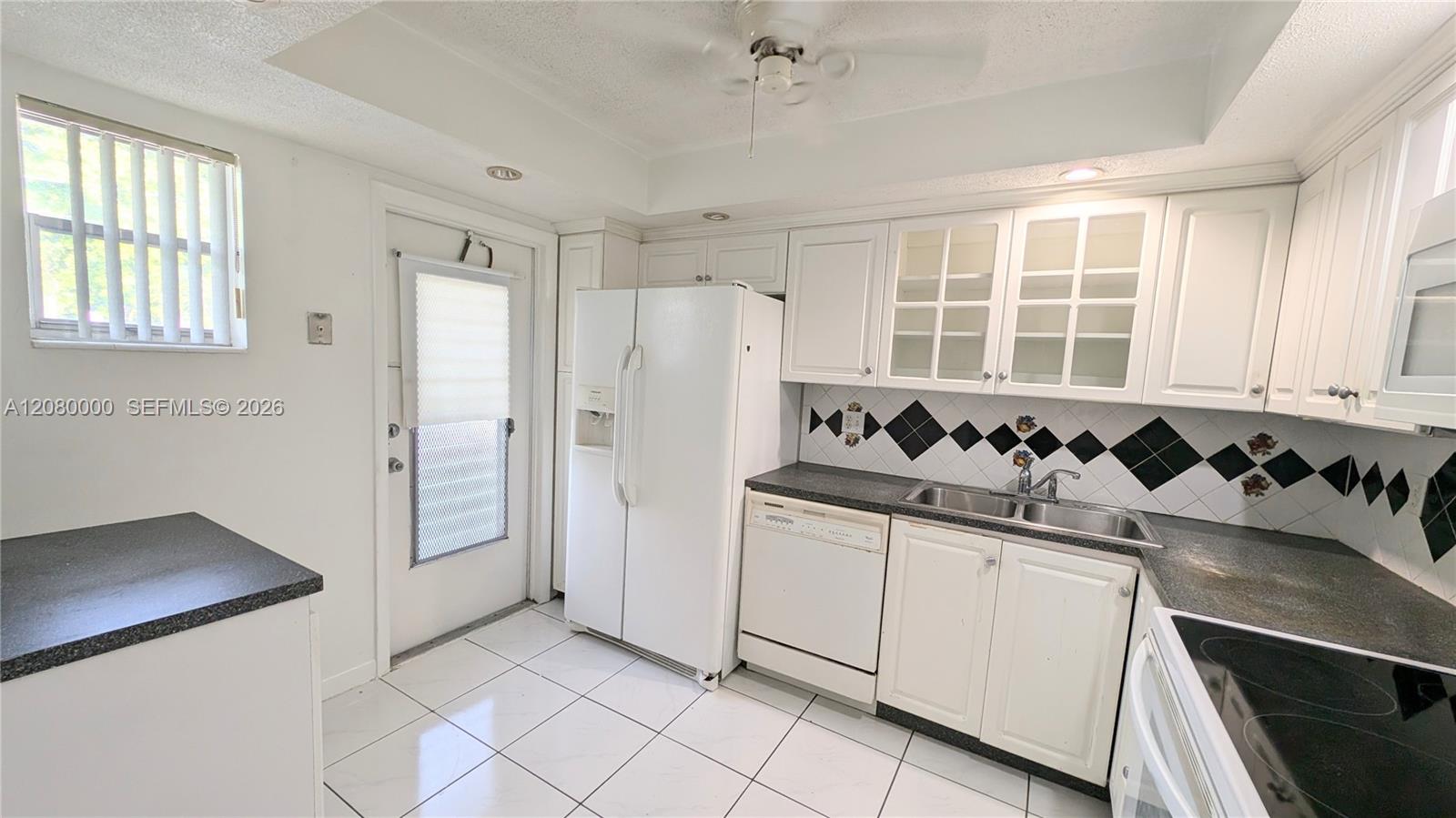 19051 NE 2nd Ave # 1507 — Photo 3