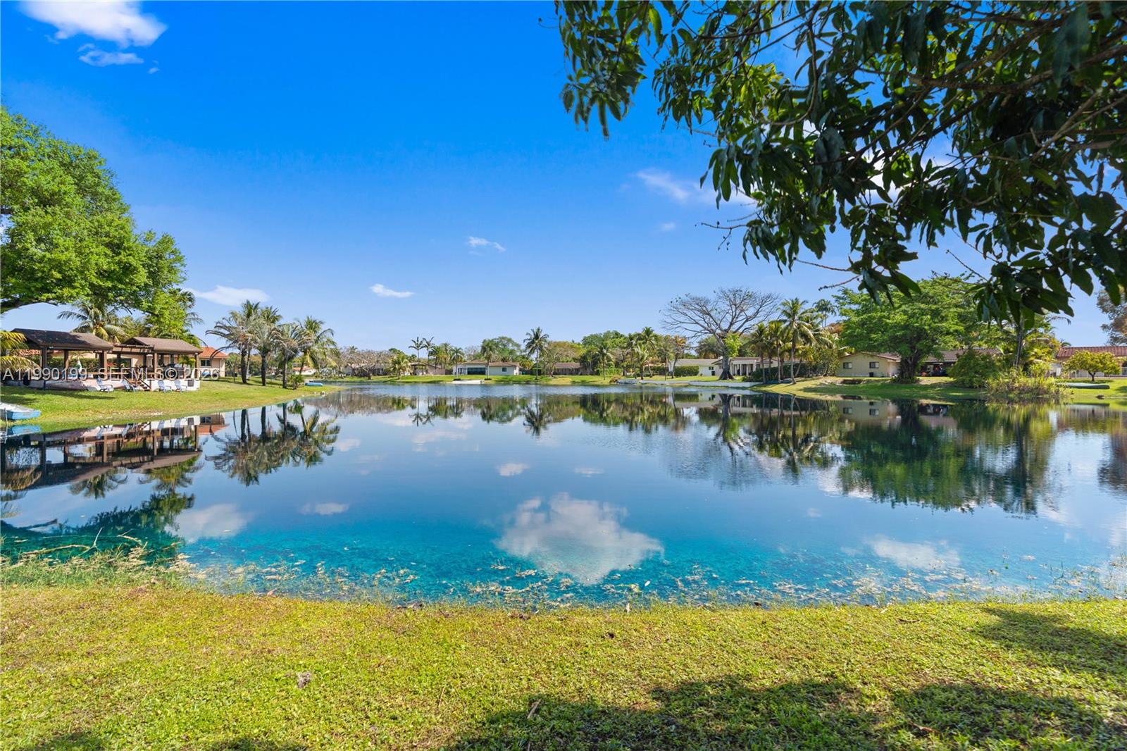 7327 Sabal Dr, Miami Lakes FL 33014