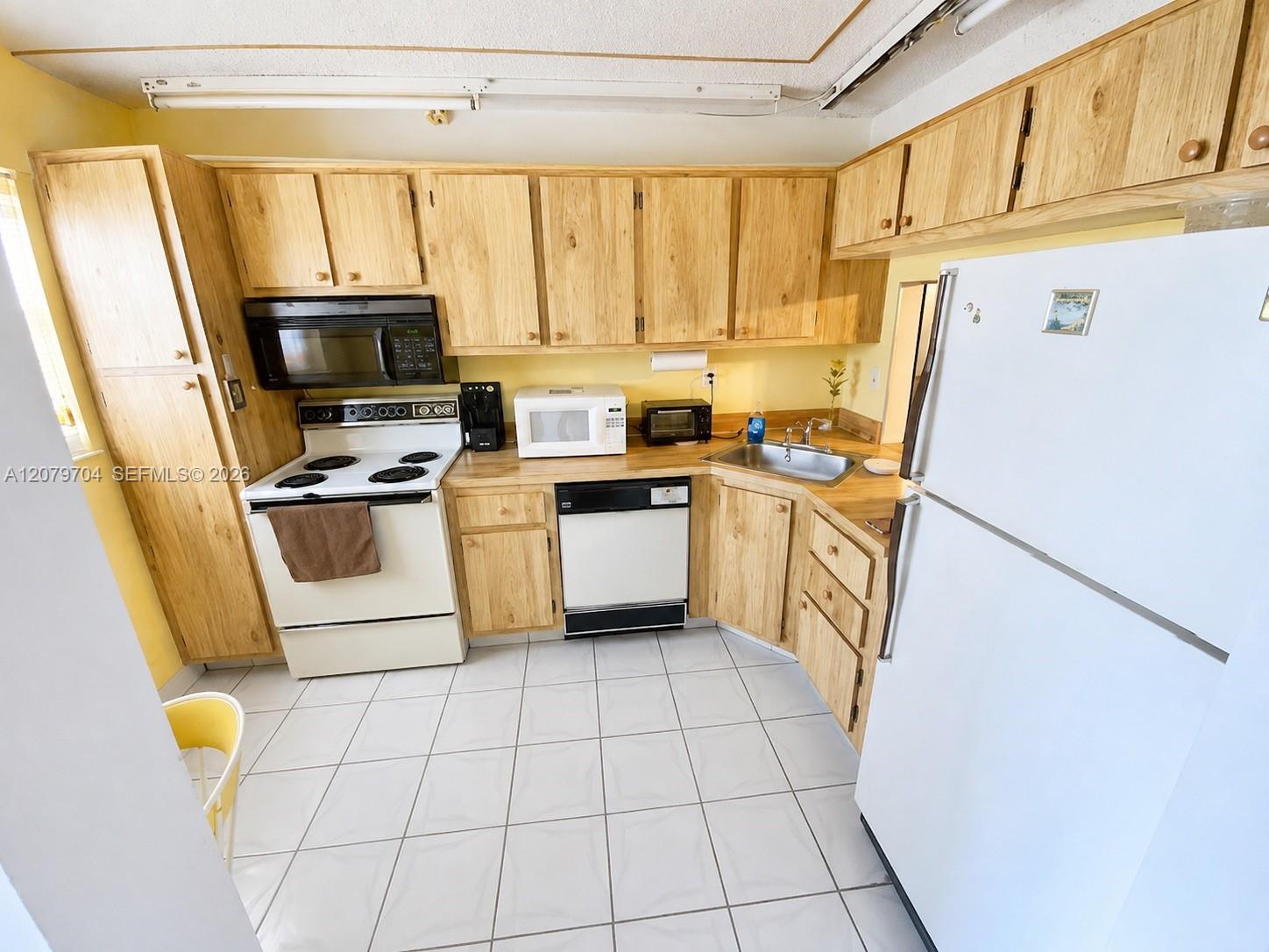 1751 NW 75th Ave # 303 — Photo 3