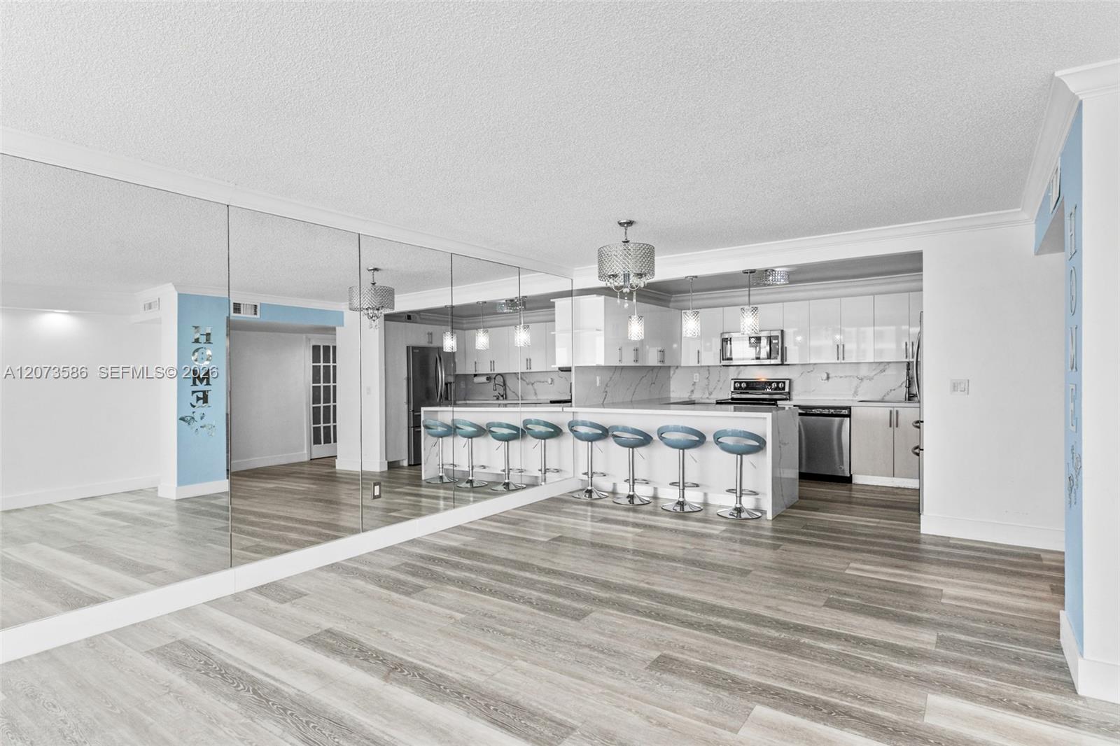 600 NE 36th St # 1404 — Photo 5