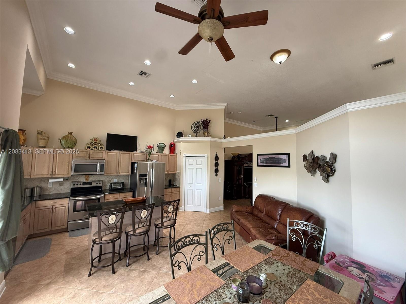 7705 Highlands Cir — Photo 2