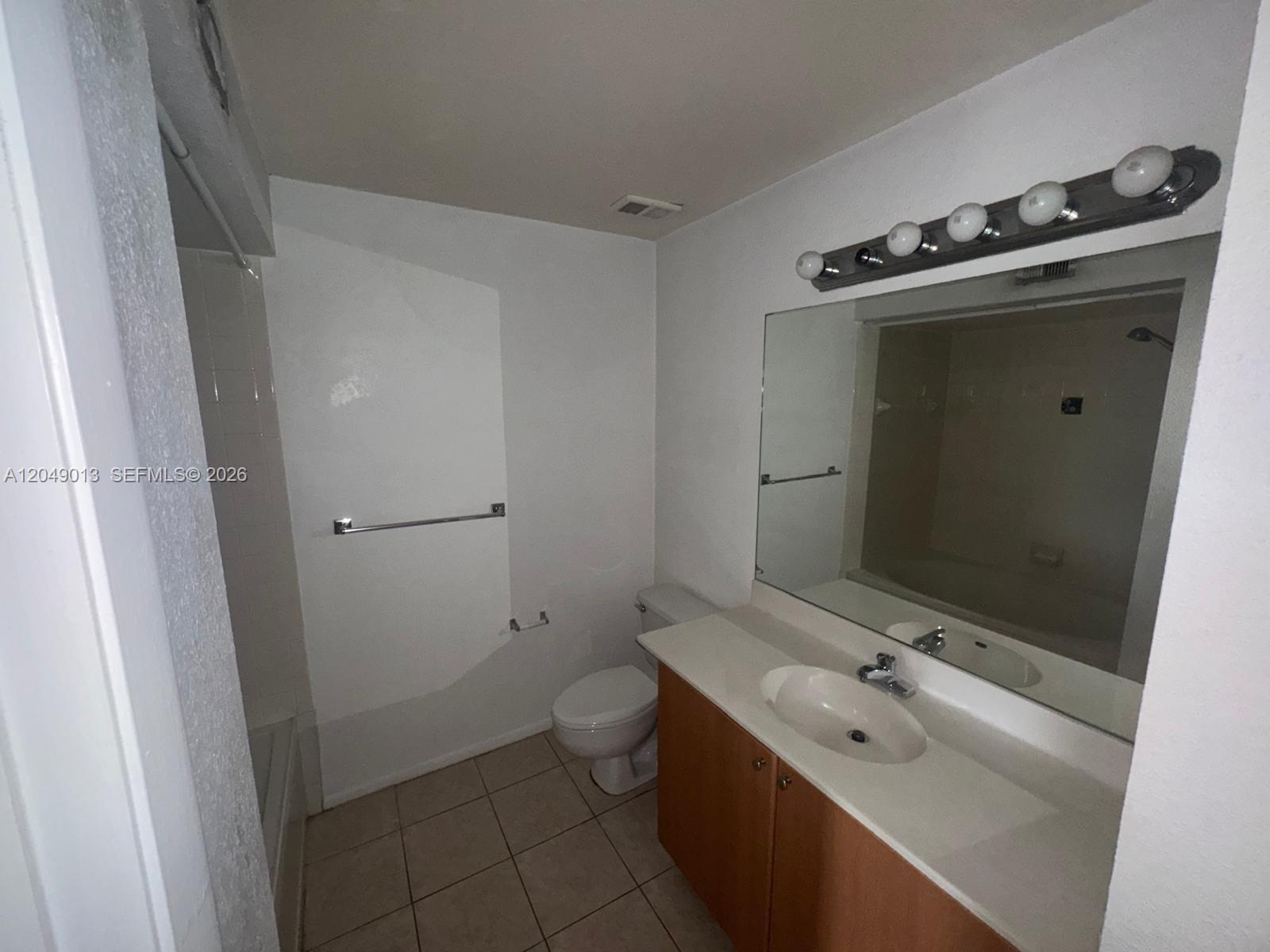 1780 Palm Cove Blvd # 306 — Photo 5