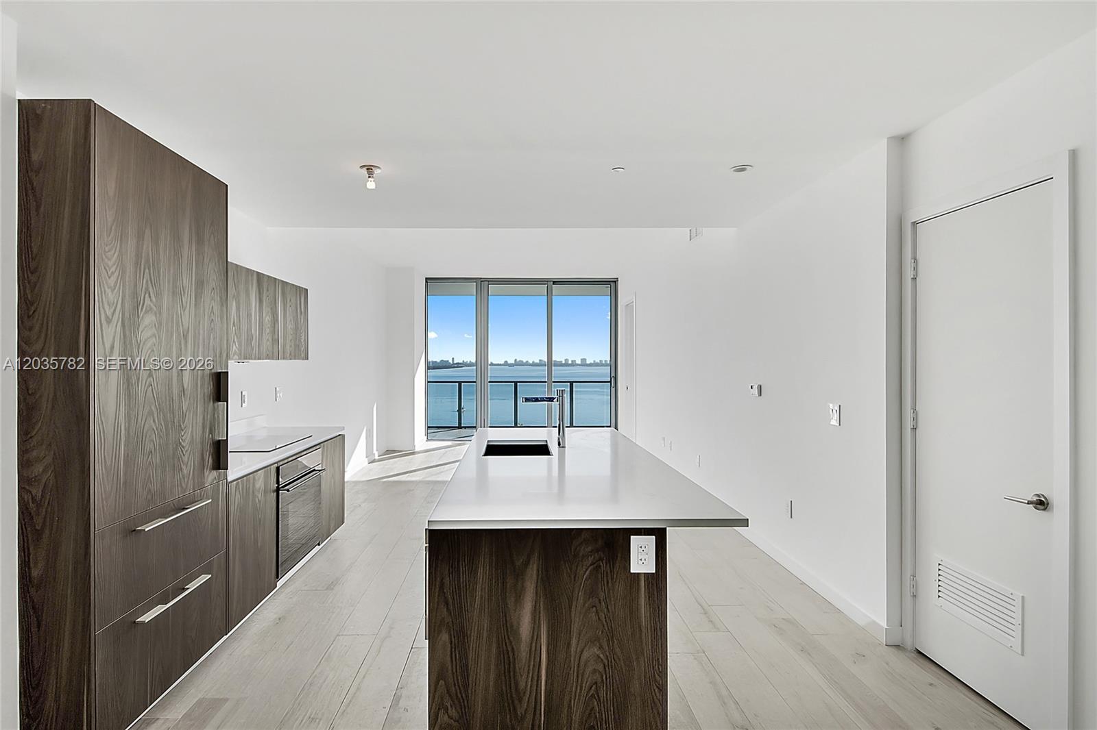 480 NE 31st St # 904 View 1