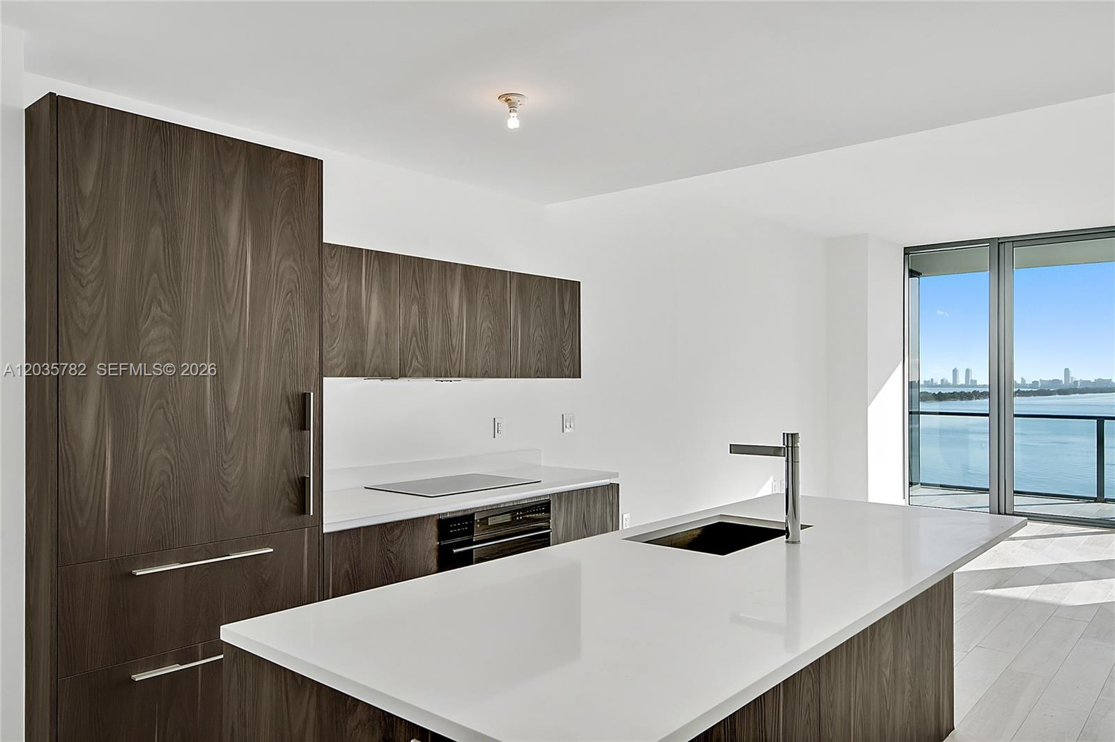 480 NE 31st St # 904 View 2