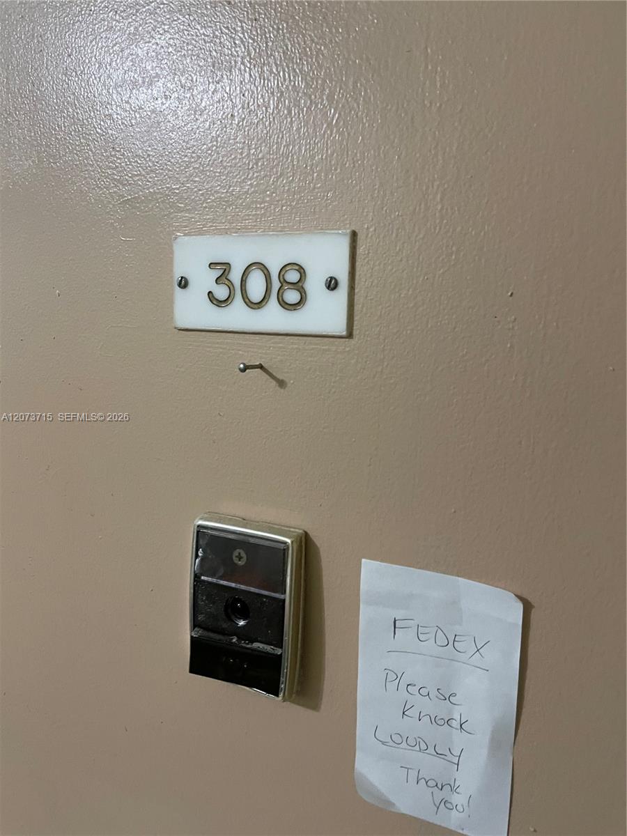 15888 SW 95th Ave # 308 — Photo 3
