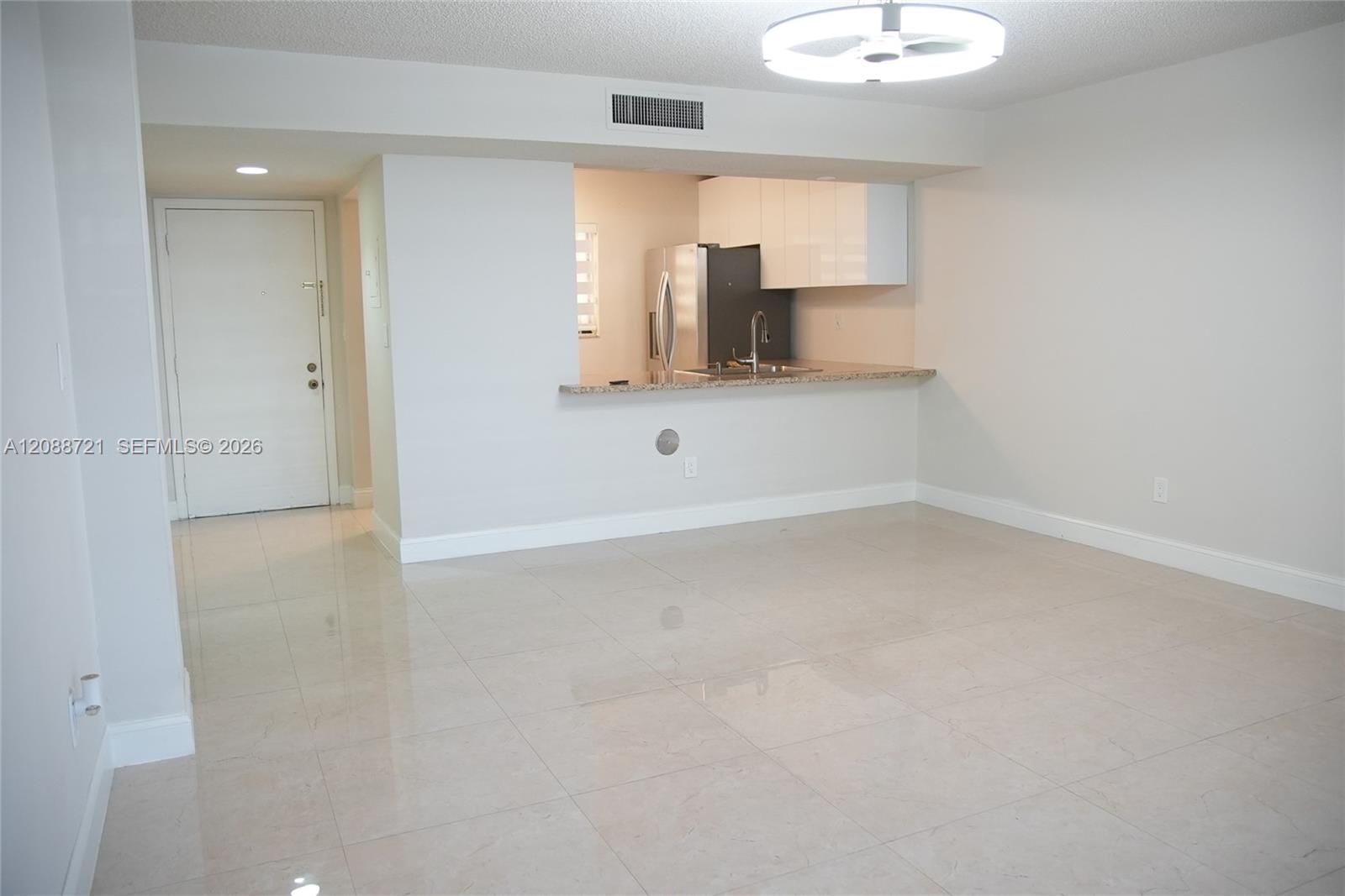 8635 NW 8th St # 103 — Photo 2