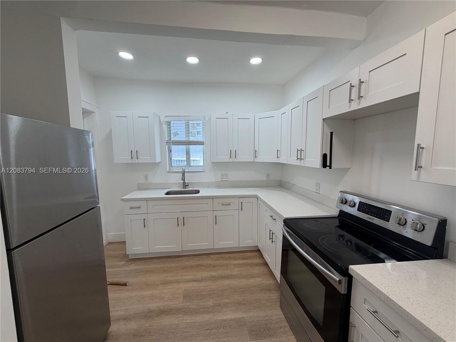 817 Tyler St # 1 — Photo 2