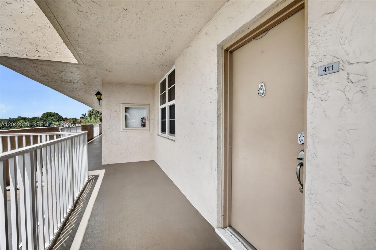 250 Jacaranda Dr # 411 — Photo 3
