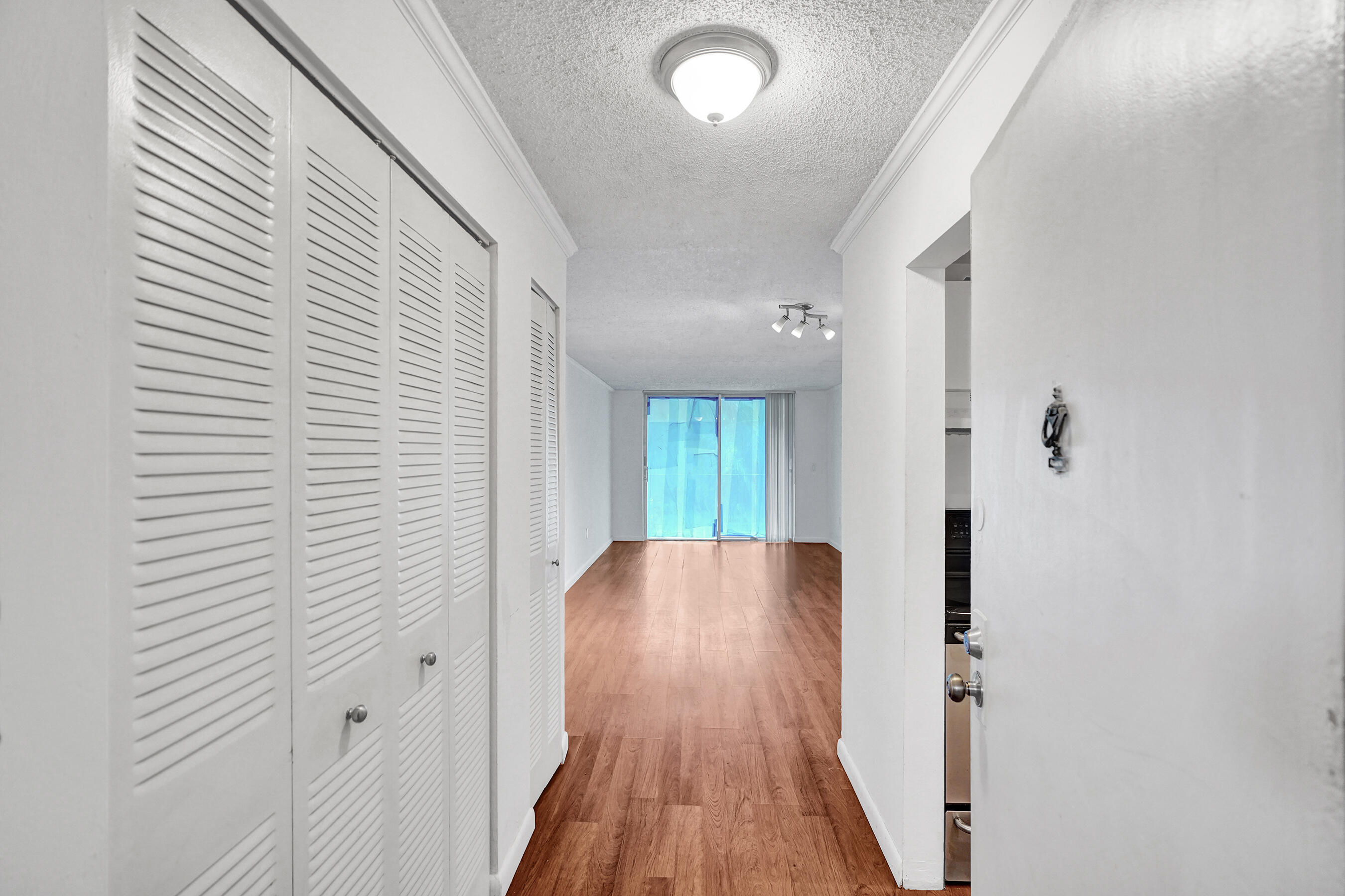 1805 SANS SOUCI Boulevard # 421 — Photo 5