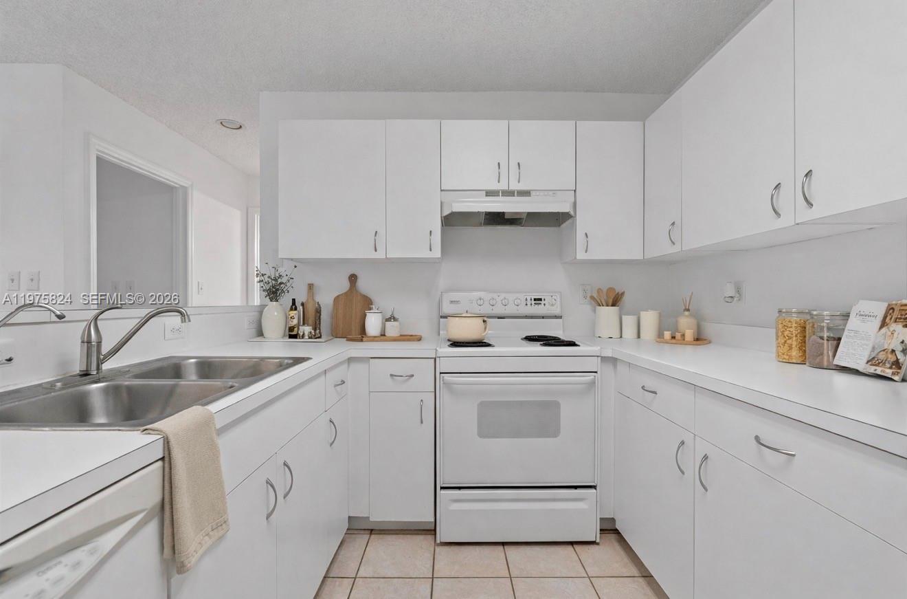 10111 W Atlantic Blvd # C3, Coral Springs FL 33071