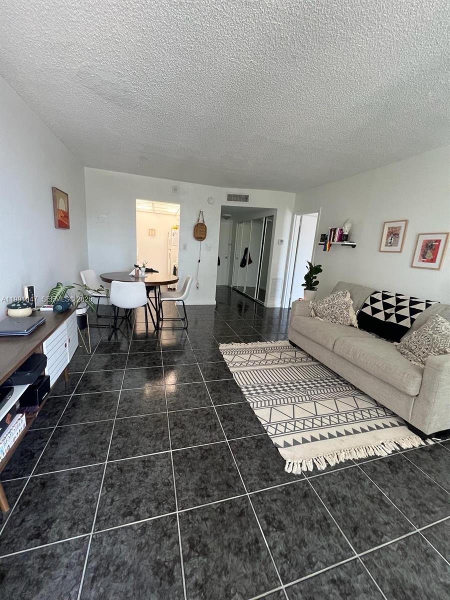 2350 NE 135th St # 208, North Miami FL 33181