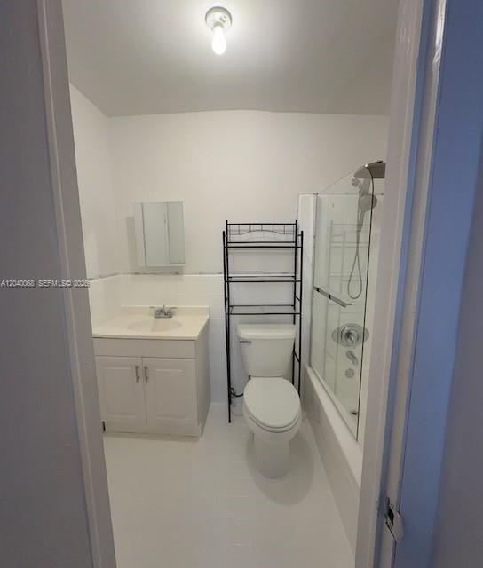 5641 SW 39th St — Photo 4