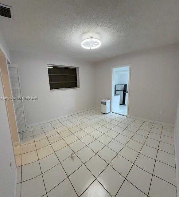 5641 SW 39th St — Photo 5