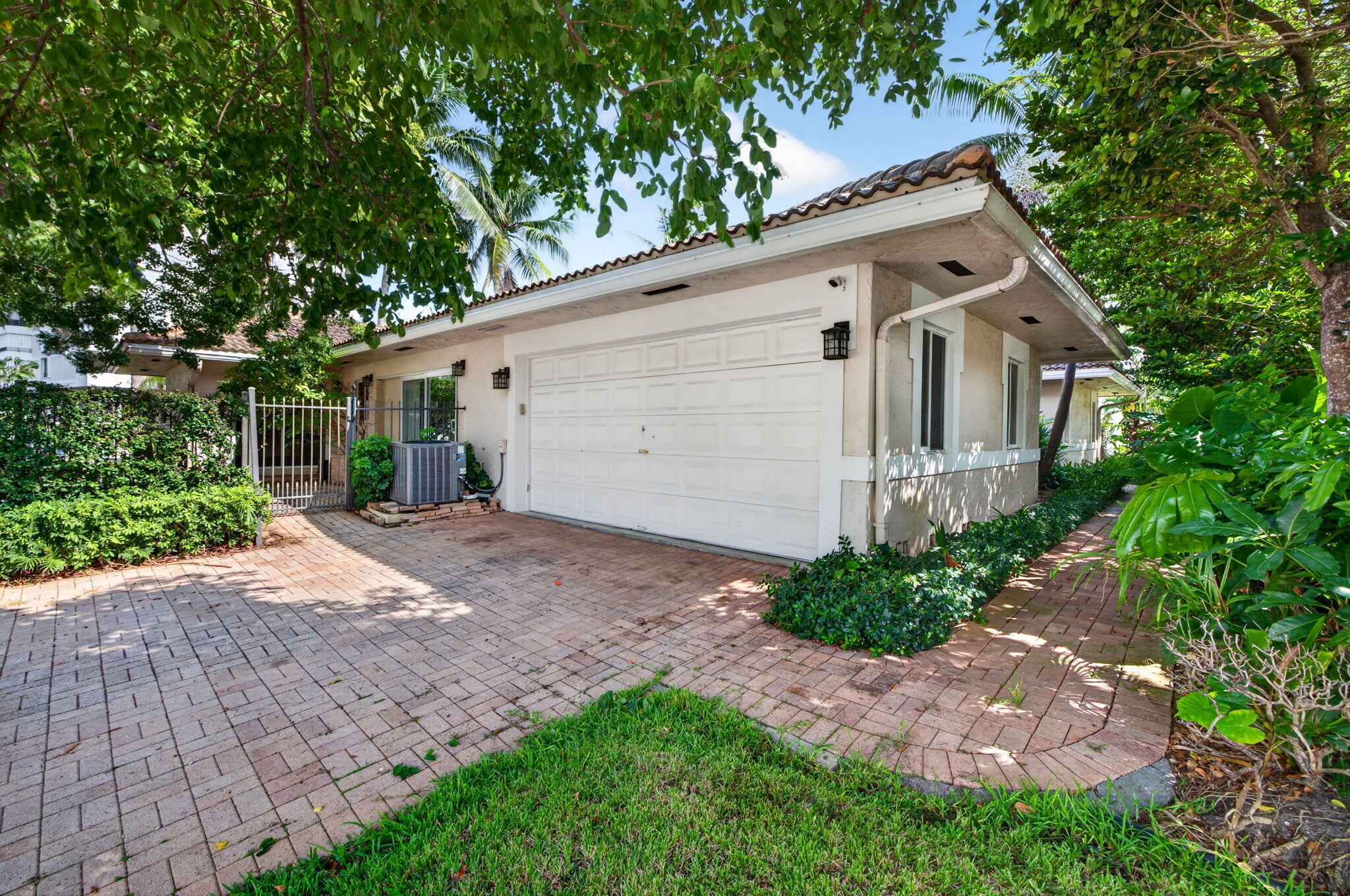 1920 E Terra Mar Drive — Photo 4
