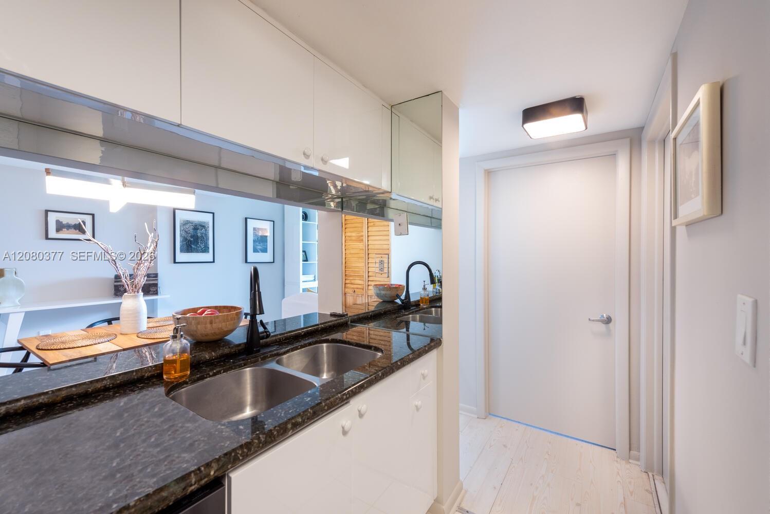 650 West Ave # 406 — Photo 5