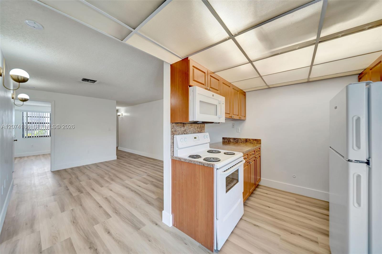 777 SW 9th Ave # 301 — Photo 5