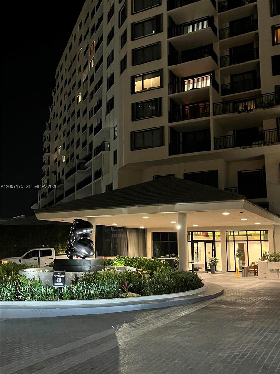 540 Brickell Key Dr # 1809, Miami FL 33131