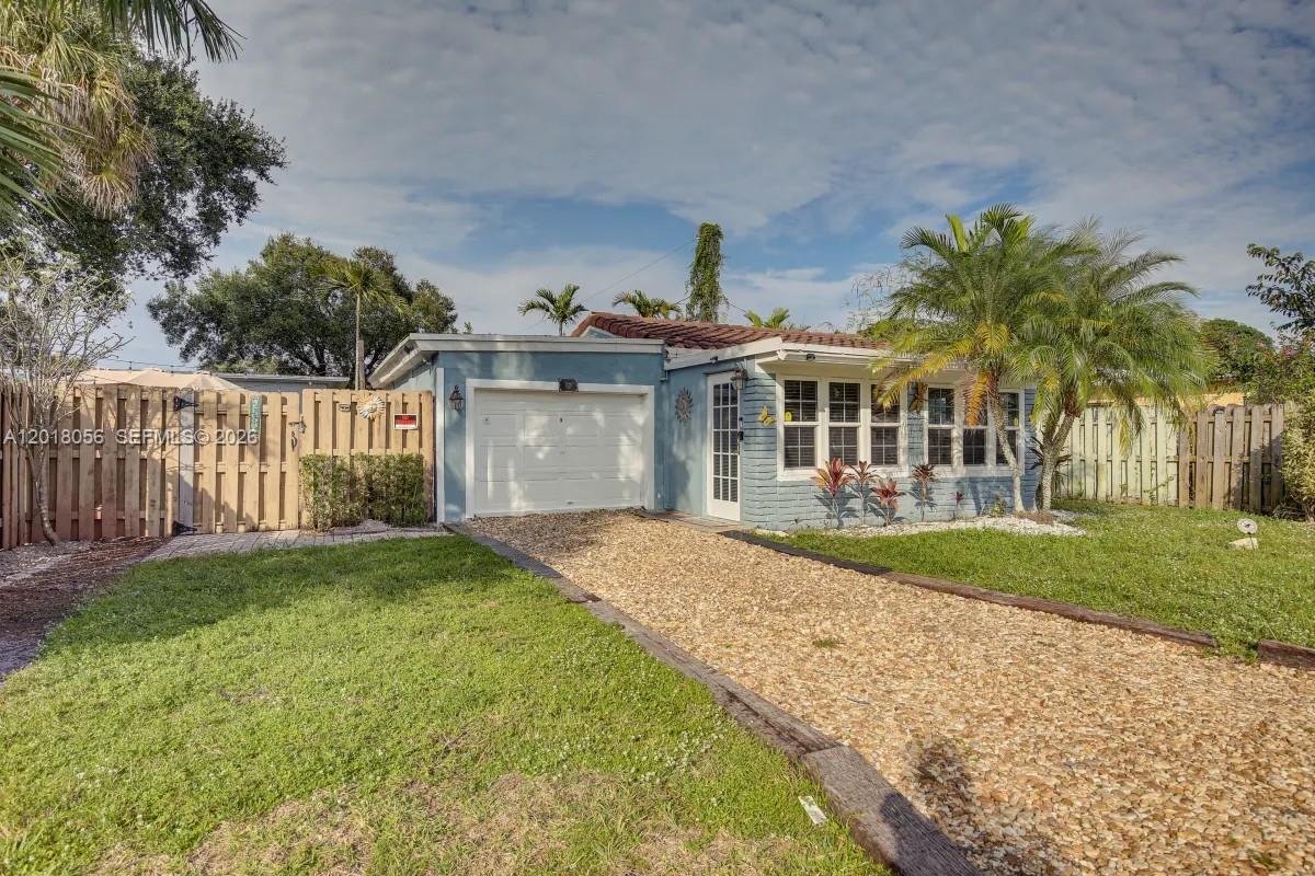 1237 SW 28th St, Fort Lauderdale FL 33315