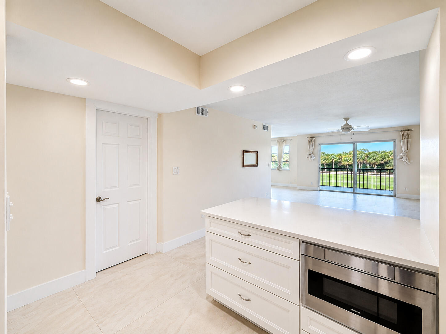 9411 N Hollybrook Lake Drive # 310, Pembroke Pines FL 33025