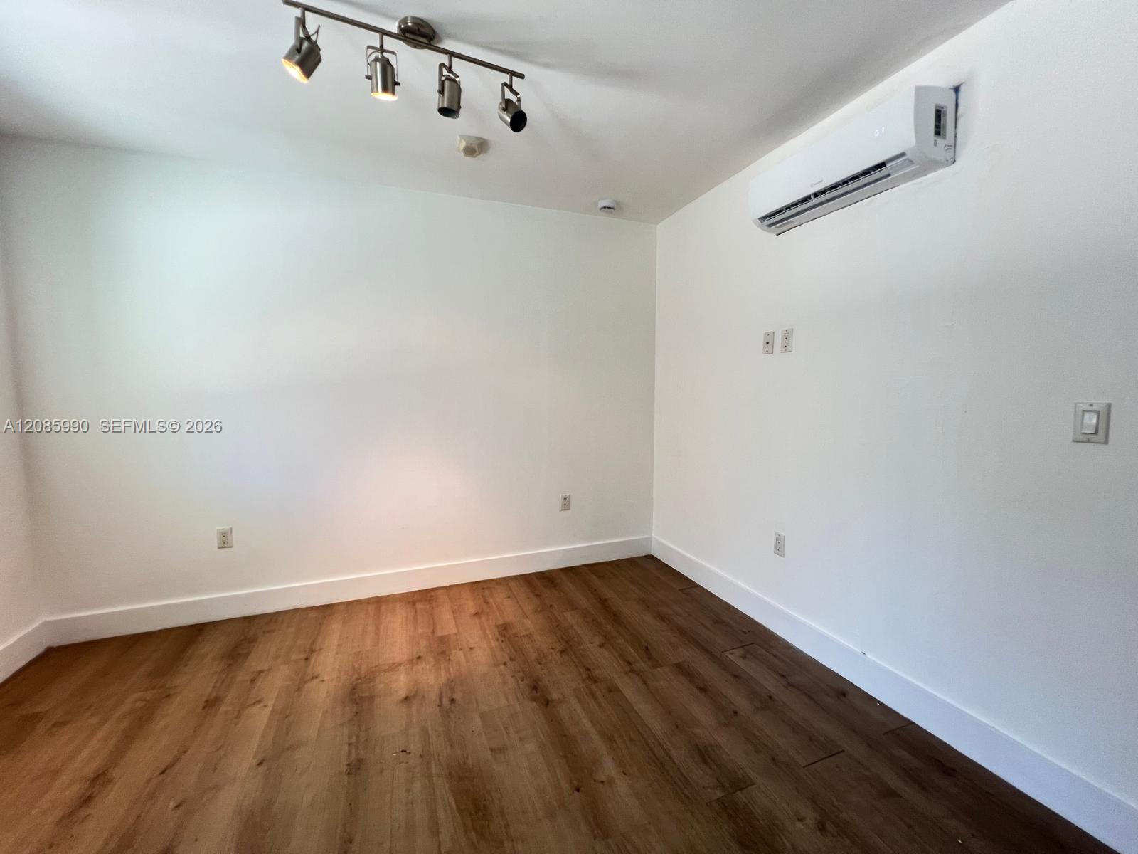 1550 NW 1st Ct # 2 — Photo 5