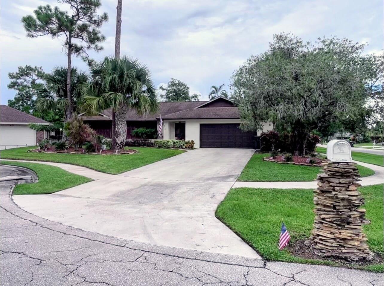 569 DOLLARSPOT Court — Photo 2
