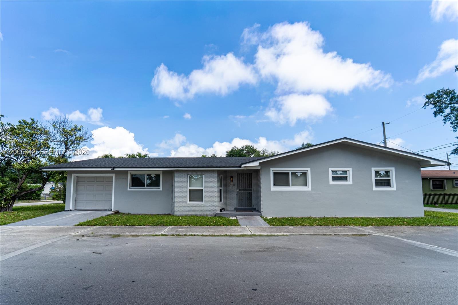 2260 Charleston St, Hollywood FL 33020