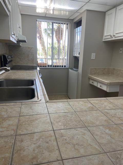 2786 Tennis Club Drive # 205 — Photo 5