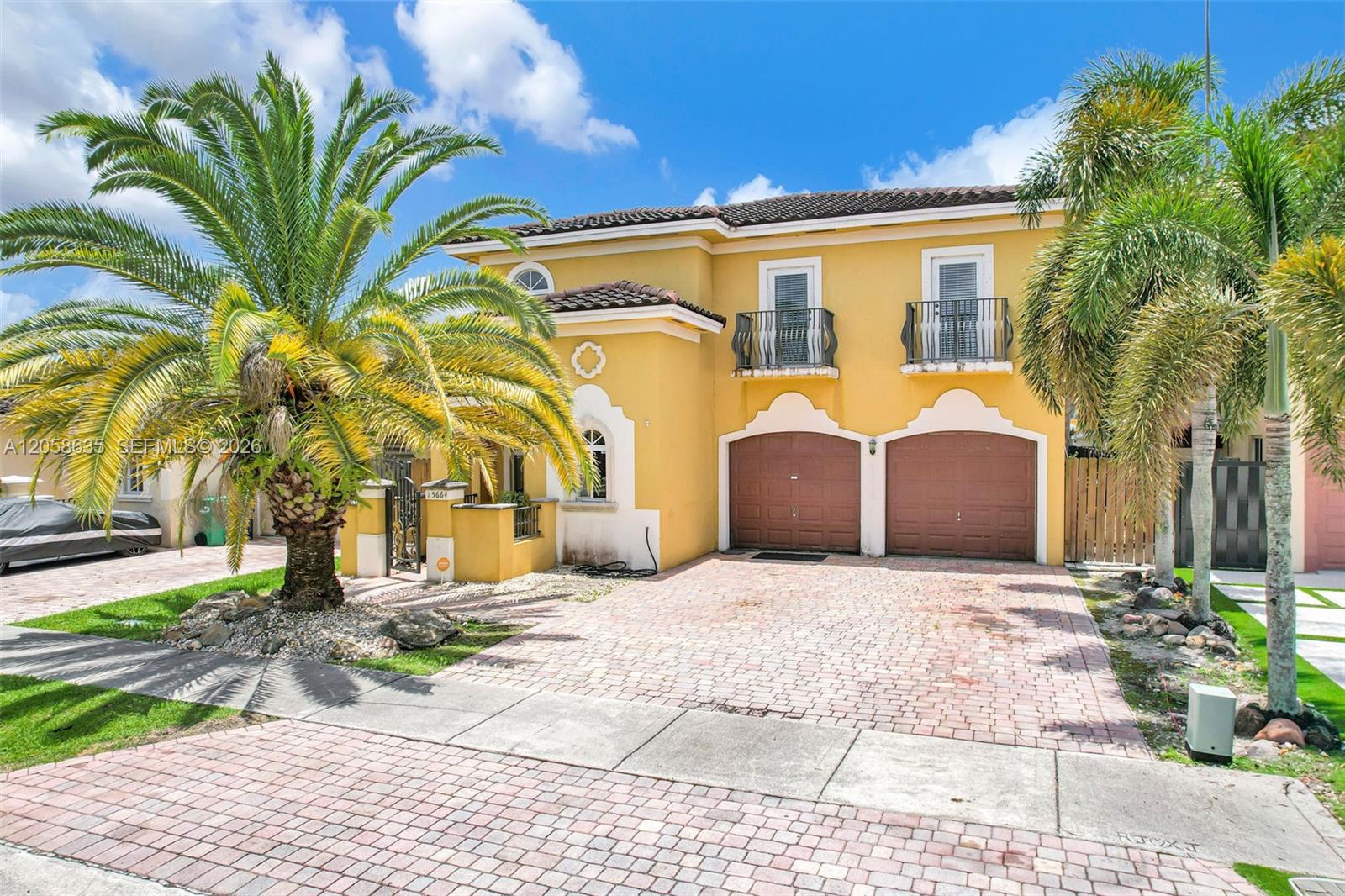 15664 SW 12th Ter, Miami FL 33194