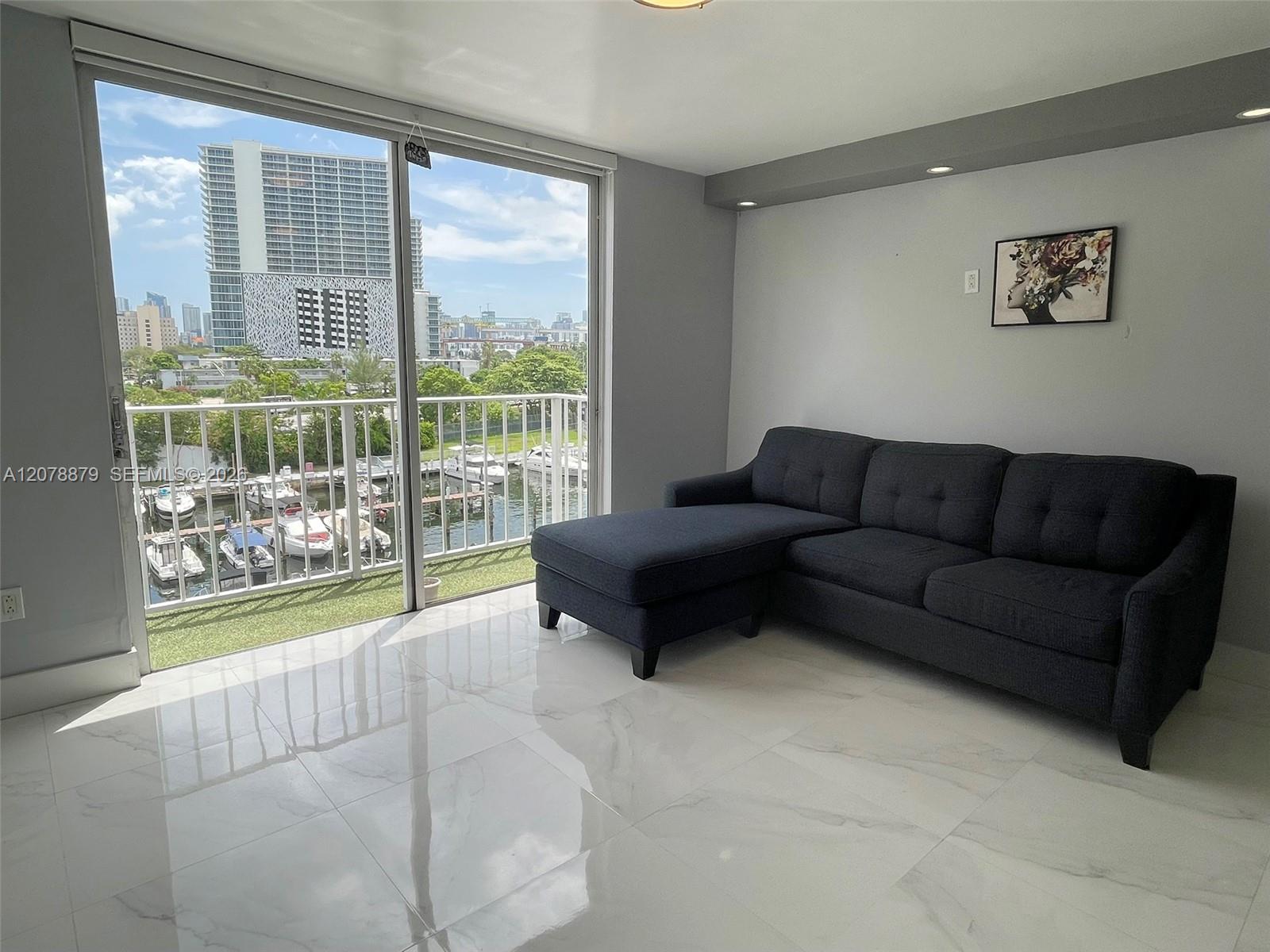 Cozy living with river view