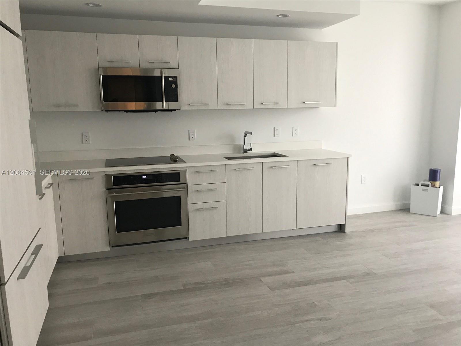 55 SW 9th St # 2807 — Photo 4