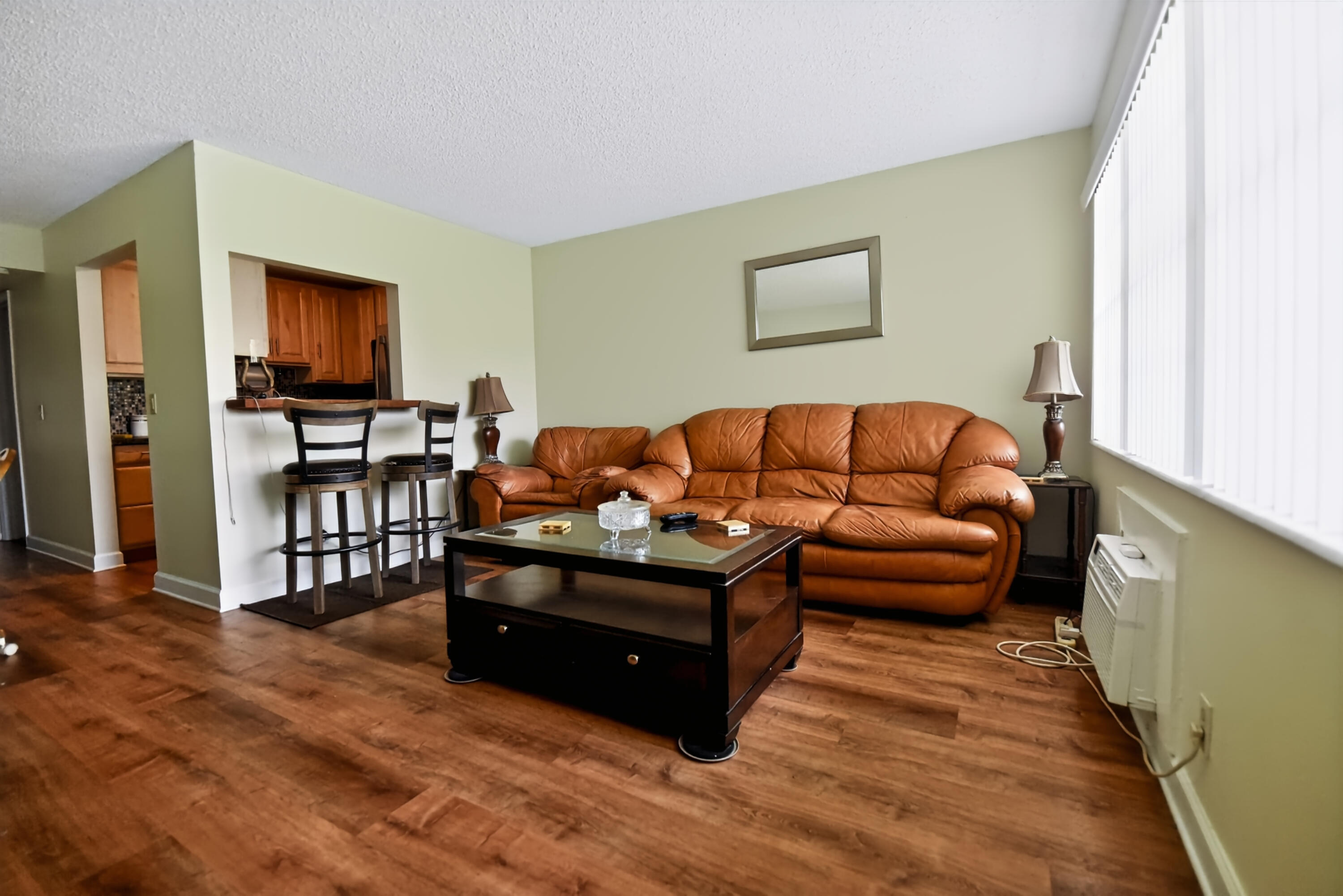 233 Windsor K — Photo 4