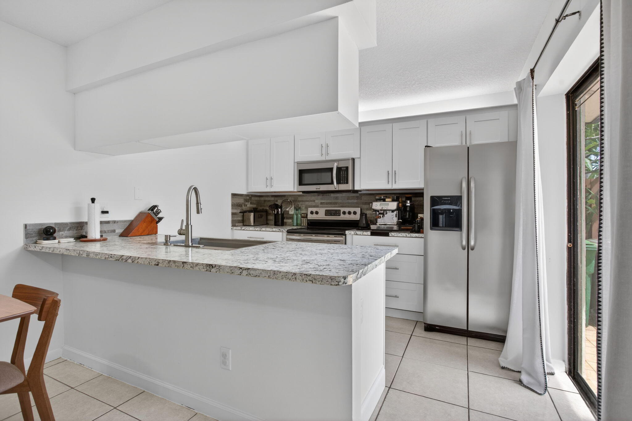 5408 NW 59th Place — Photo 5