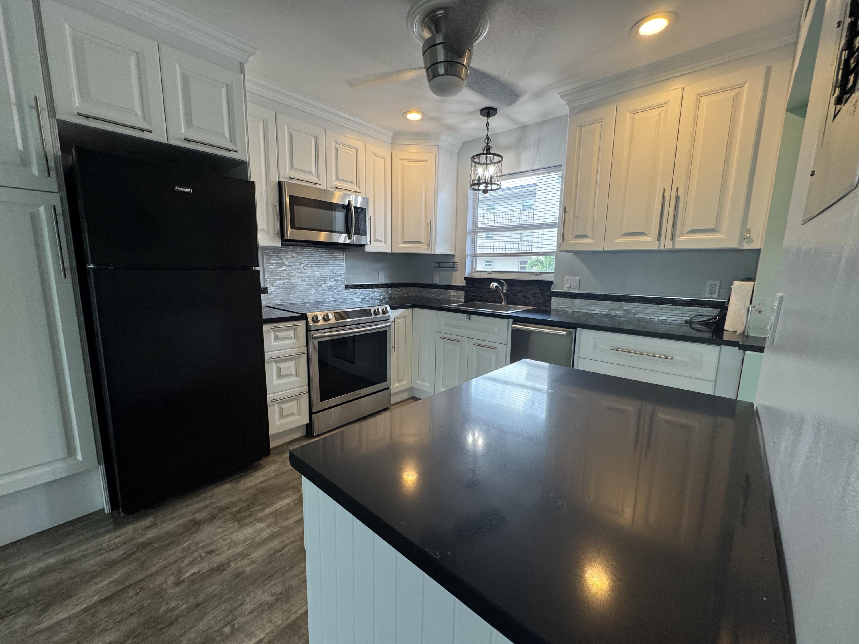 721 LORI Drive # 206 — Photo 3