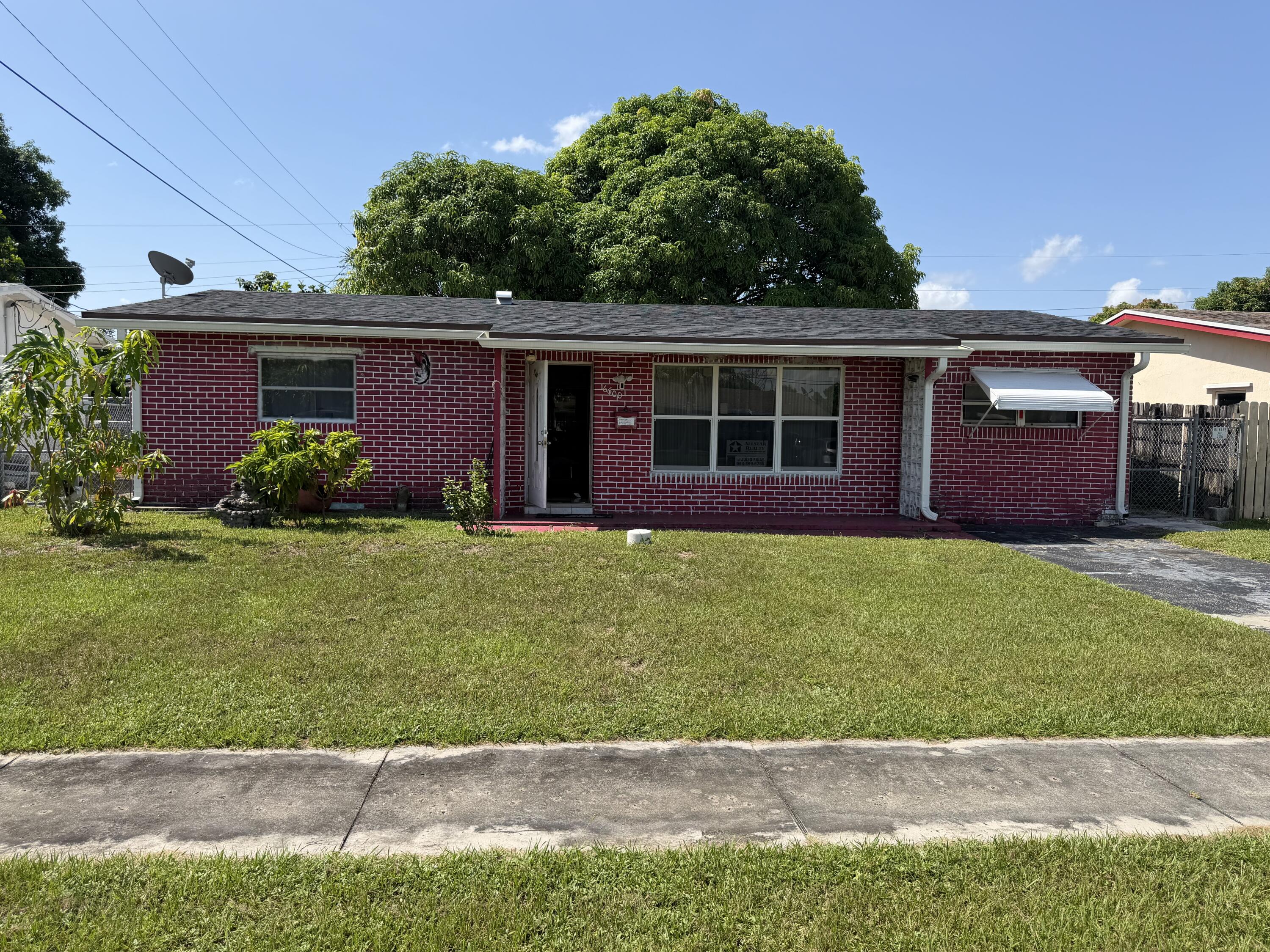 6600 NW 24TH Court, Sunrise FL 33313