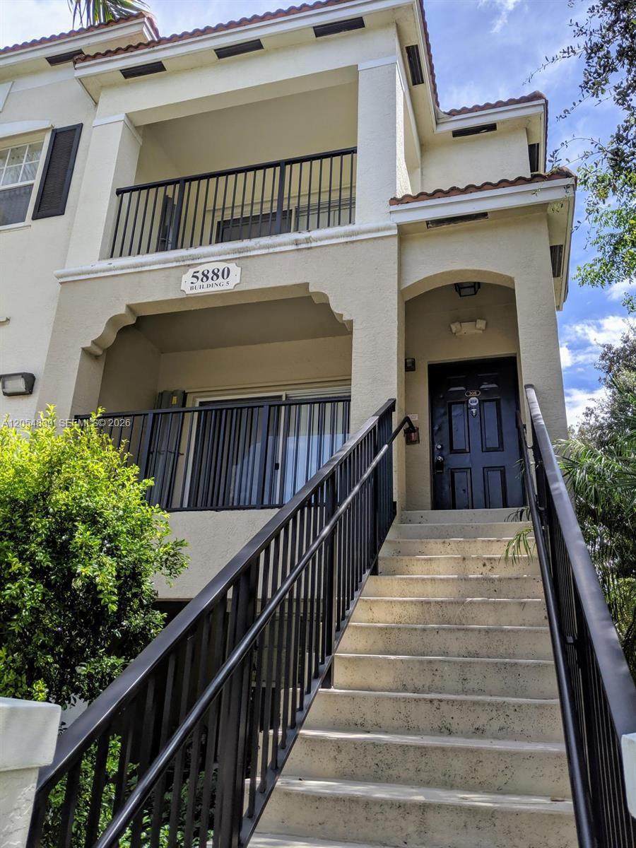 5880 W Sample Rd # 308 — Photo 2