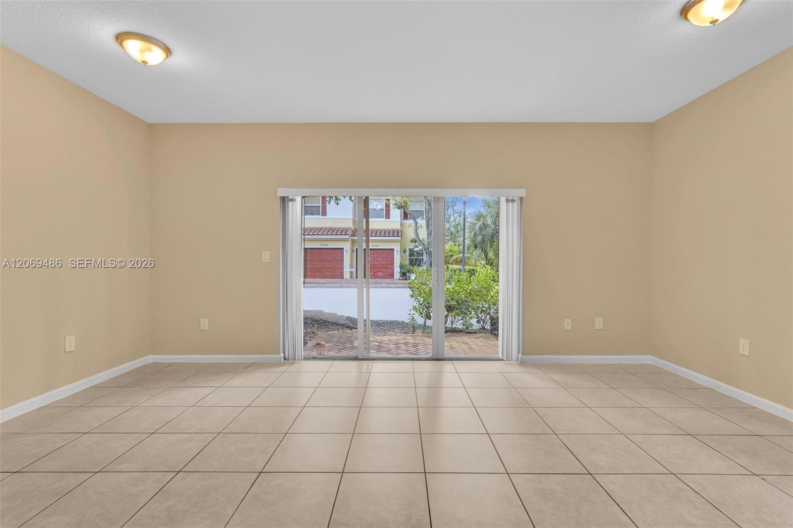 3102 NW 24th Way — Photo 5