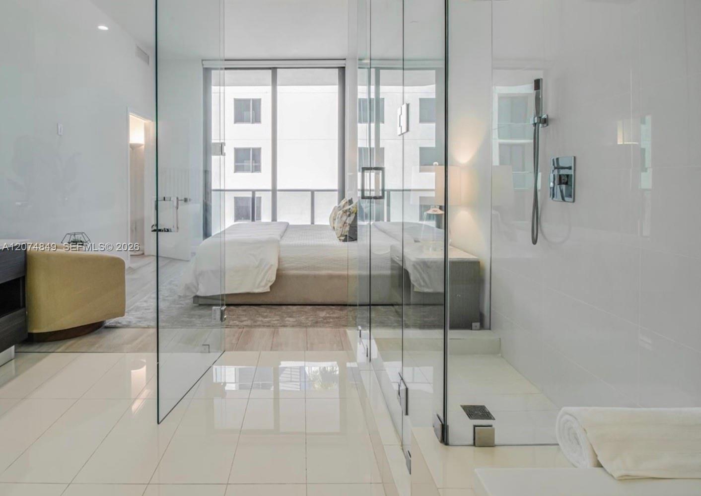 55 SW 9th St # 4409 — Photo 4