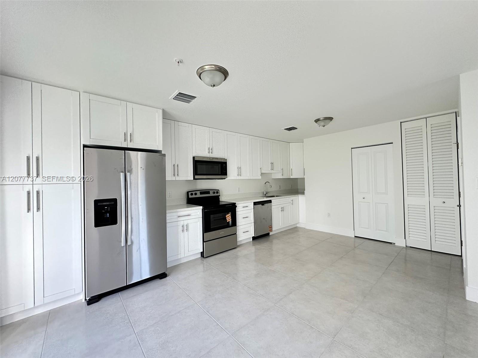 11288 SW 187 St # 11288 — Photo 4