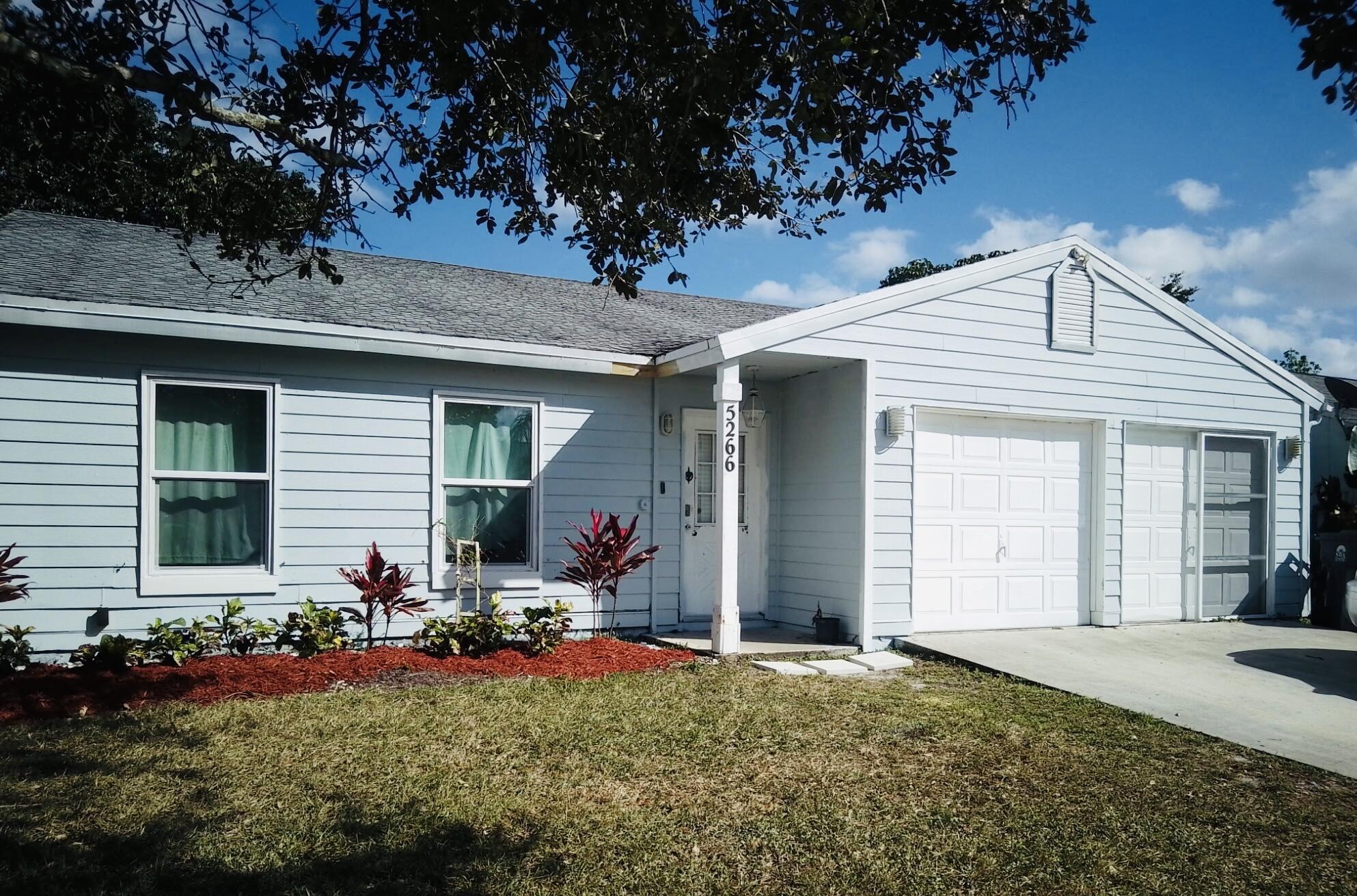 5266 HARWOOD Lane, Lake Worth FL 33467