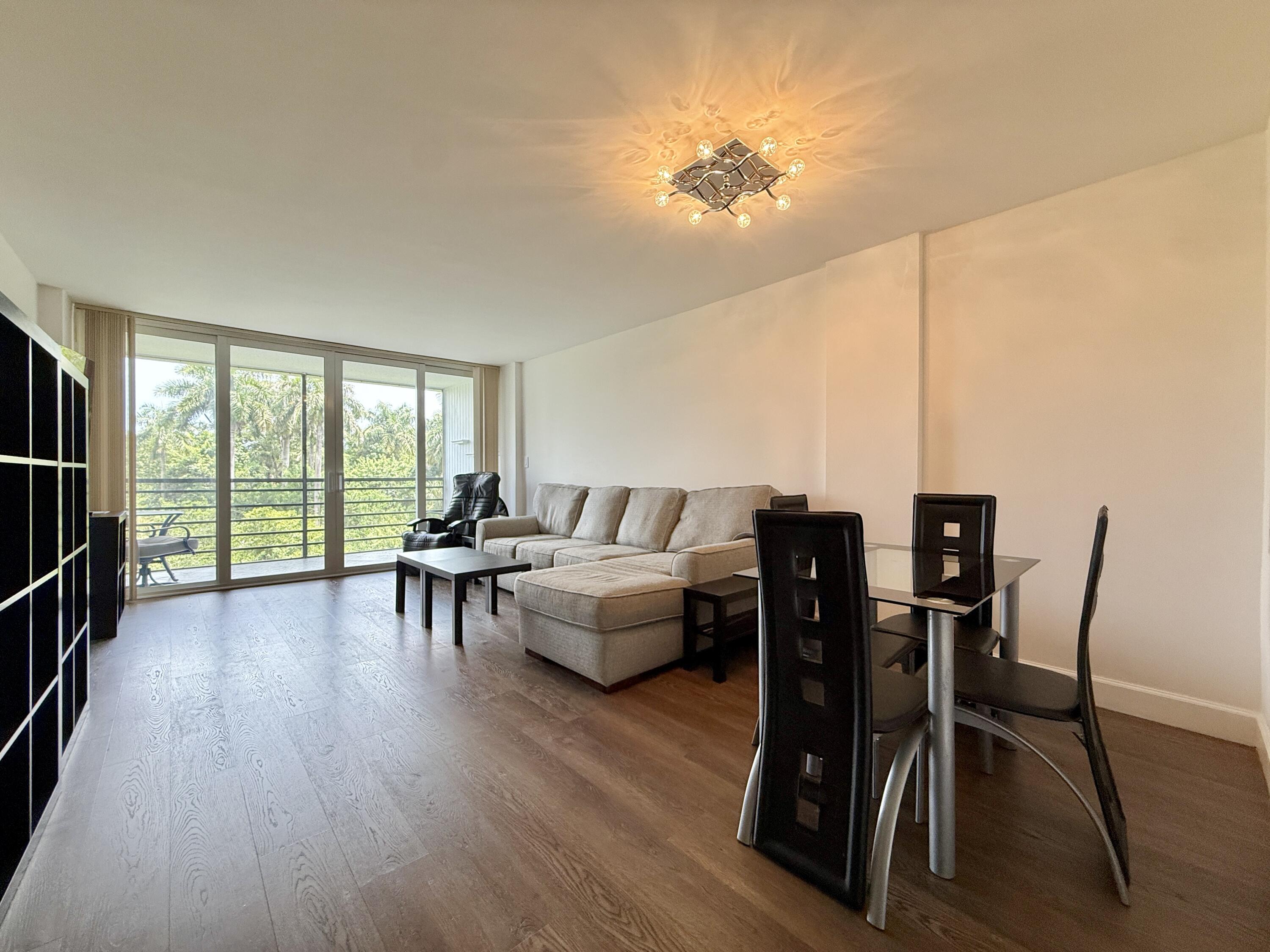 102 Royal Pk Drive # 4C — Photo 4
