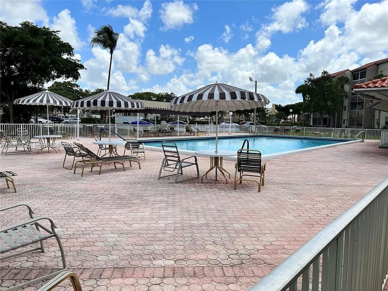 1830 SW 81st Ave # 4200 — Photo 4