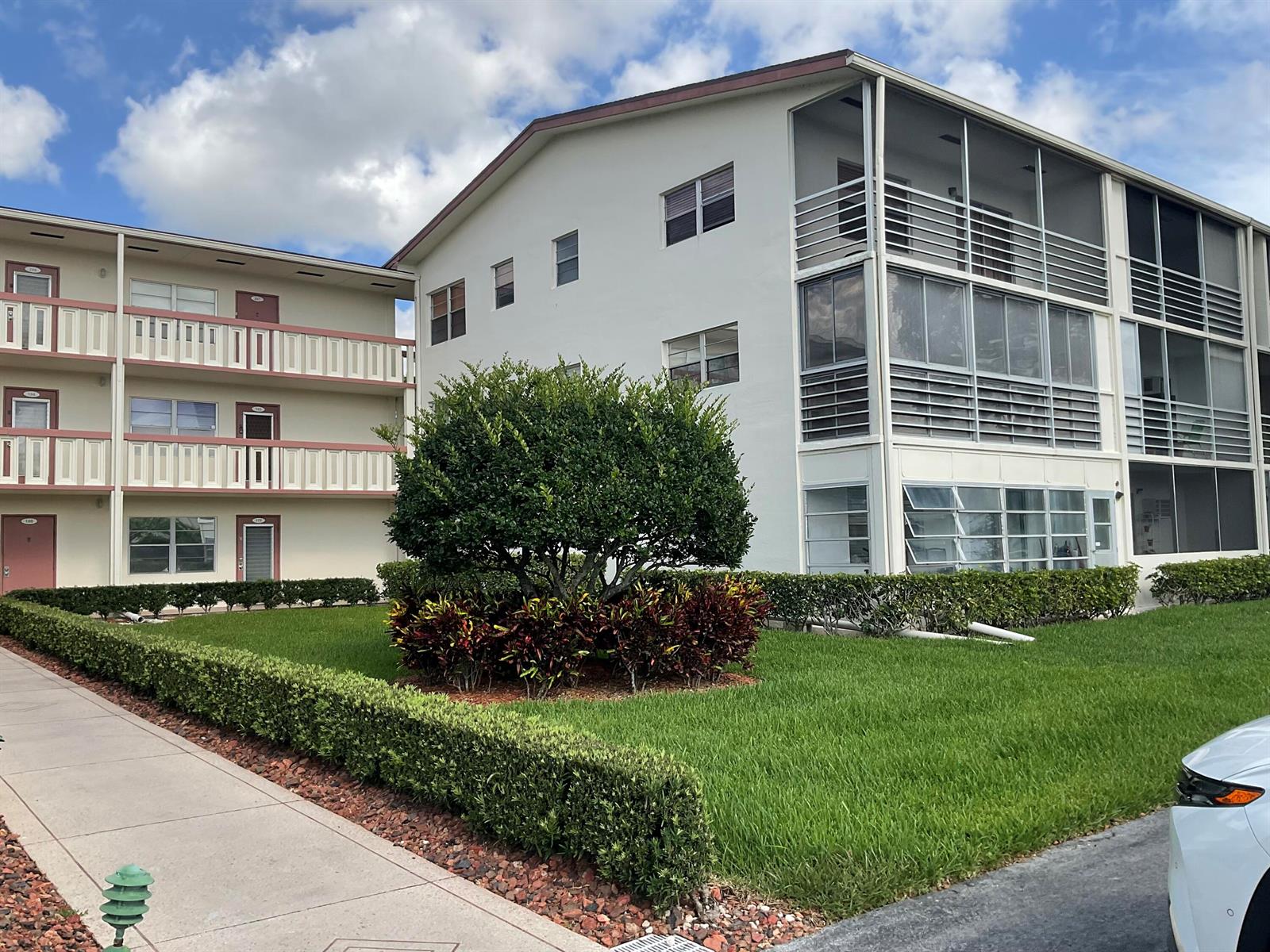 189 E Preston Way, Boca Raton FL 33434