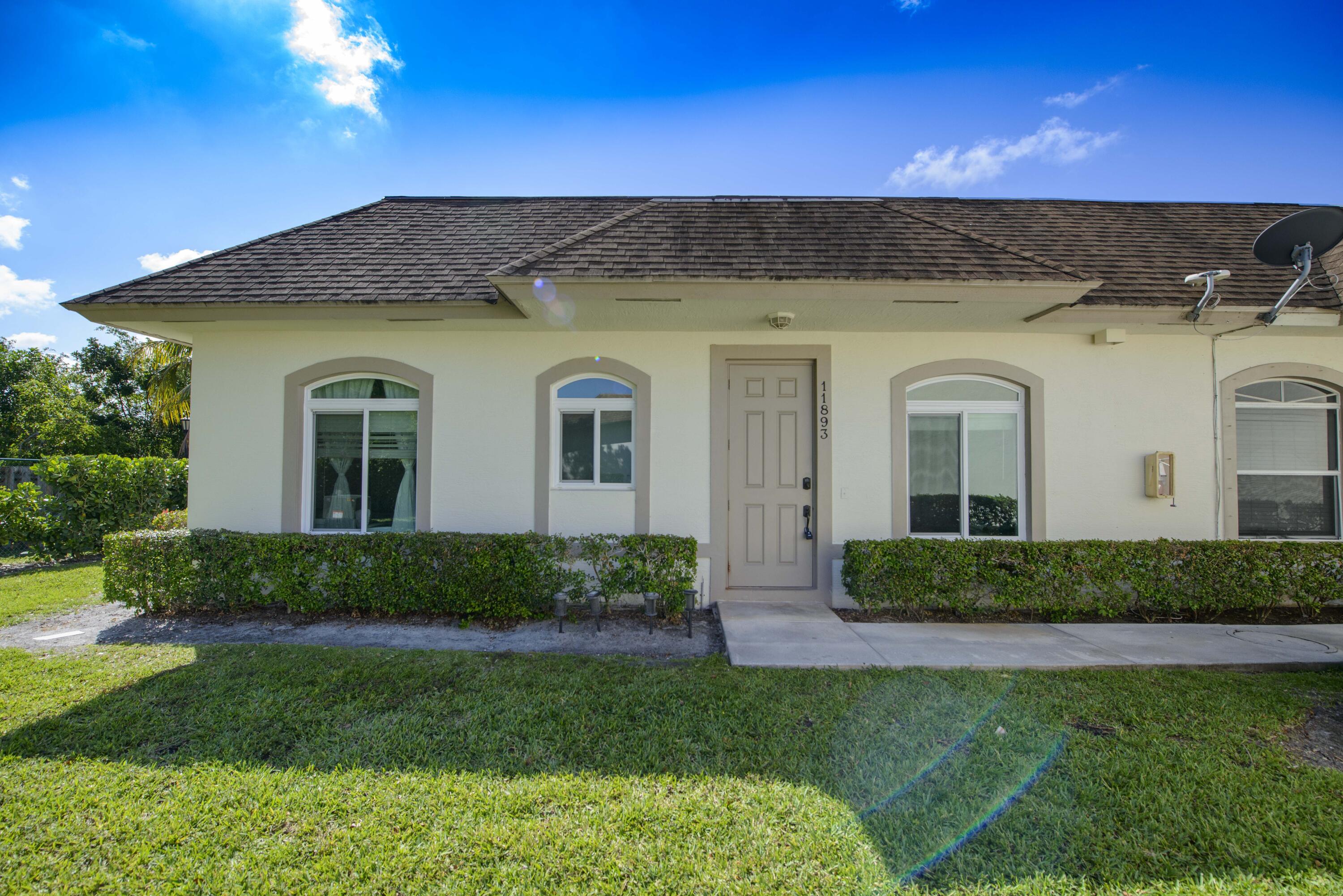 11893 Sturbridge Lane, Wellington FL 33414