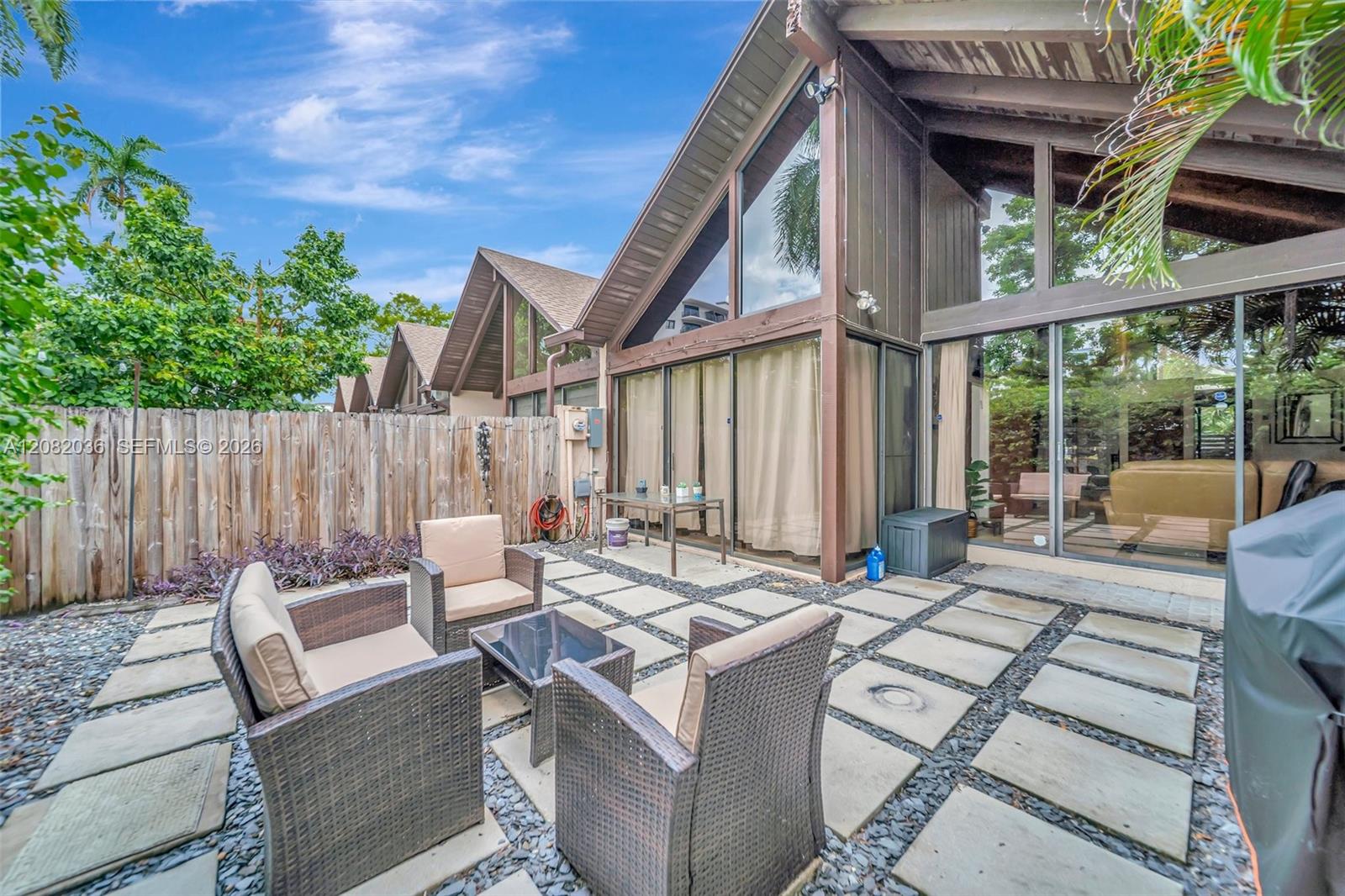 405 N University Dr # 12 — Photo 4