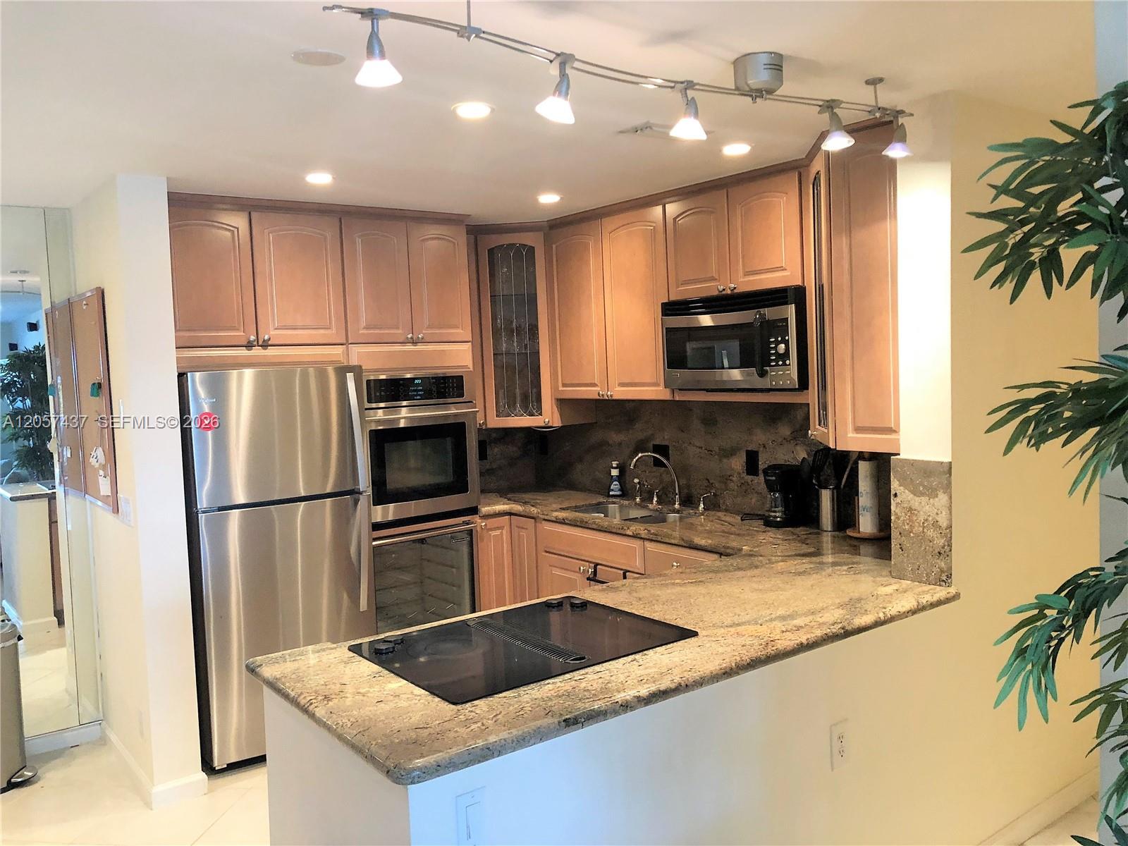 6339 Bay Club Dr # 2, Fort Lauderdale FL 33308
