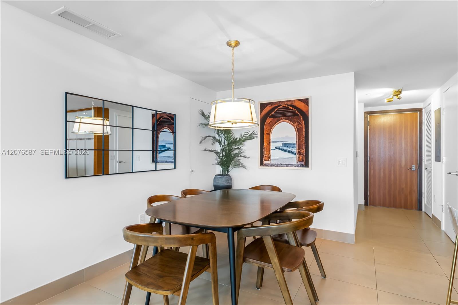 5875 Collins Ave # 903 — Photo 3