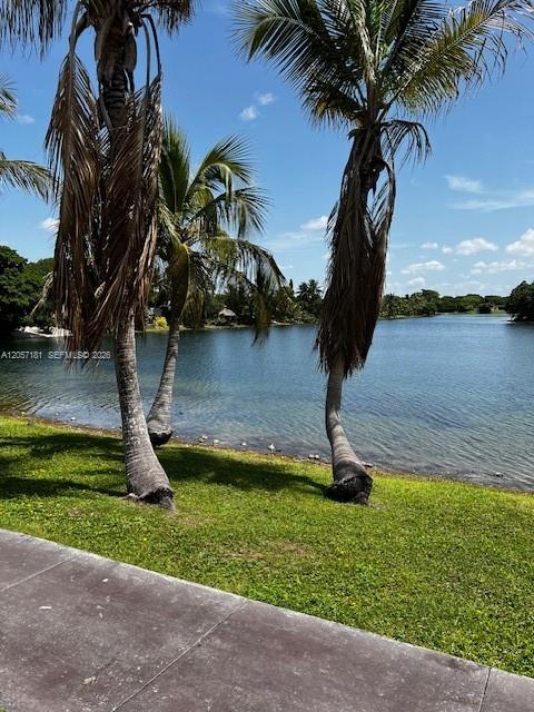 14525 N Kendall Dr # 304J — Photo 2