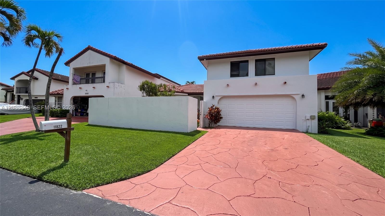 11822 SW 108th Ter — Photo 2