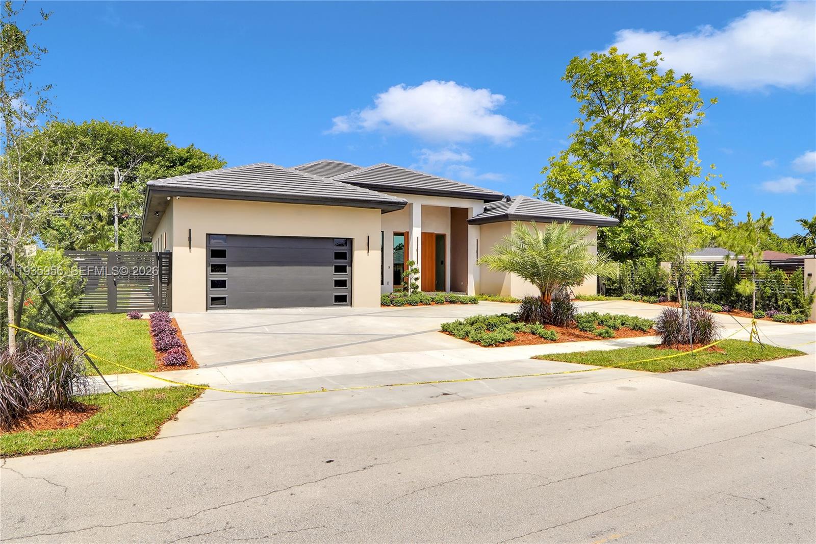 1130 SW 86th Ct, Miami FL 33144