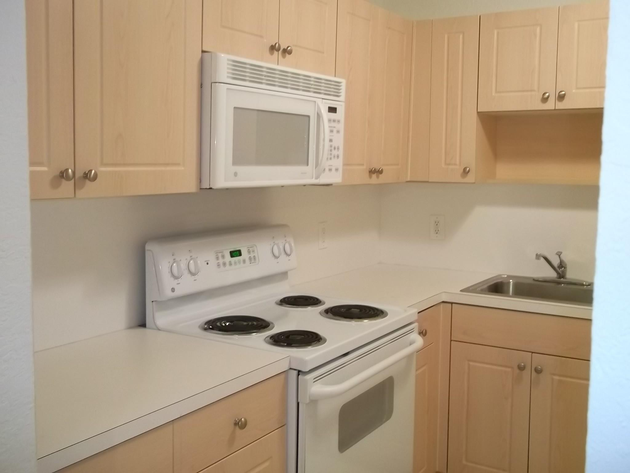 770 SE 2ND Avenue # E205 — Photo 2